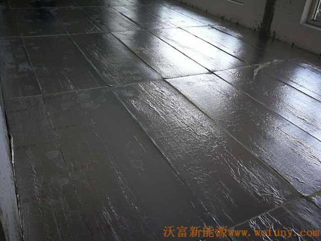 青島德沃幼兒園空氣源熱泵項(xiàng)目施工案例地暖施工、主機(jī)施工，空氣源熱泵項(xiàng)目調(diào)試成功，項(xiàng)目展示實(shí)例&mdash;&mdash;空氣源熱泵地暖鋪管5